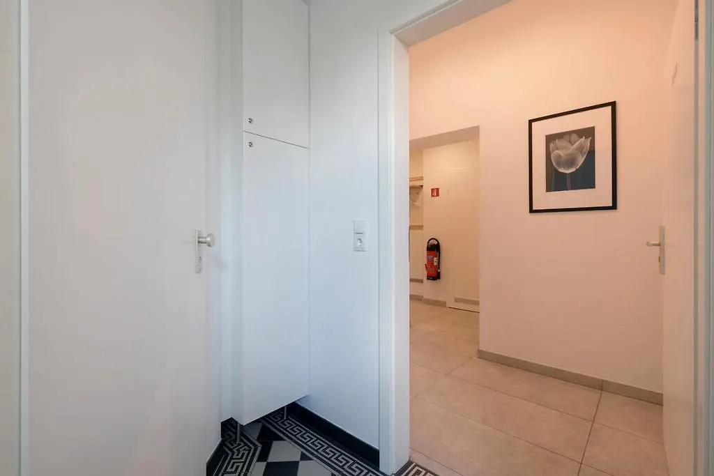 Familienstudio 27 Berlín 0*,  Německo